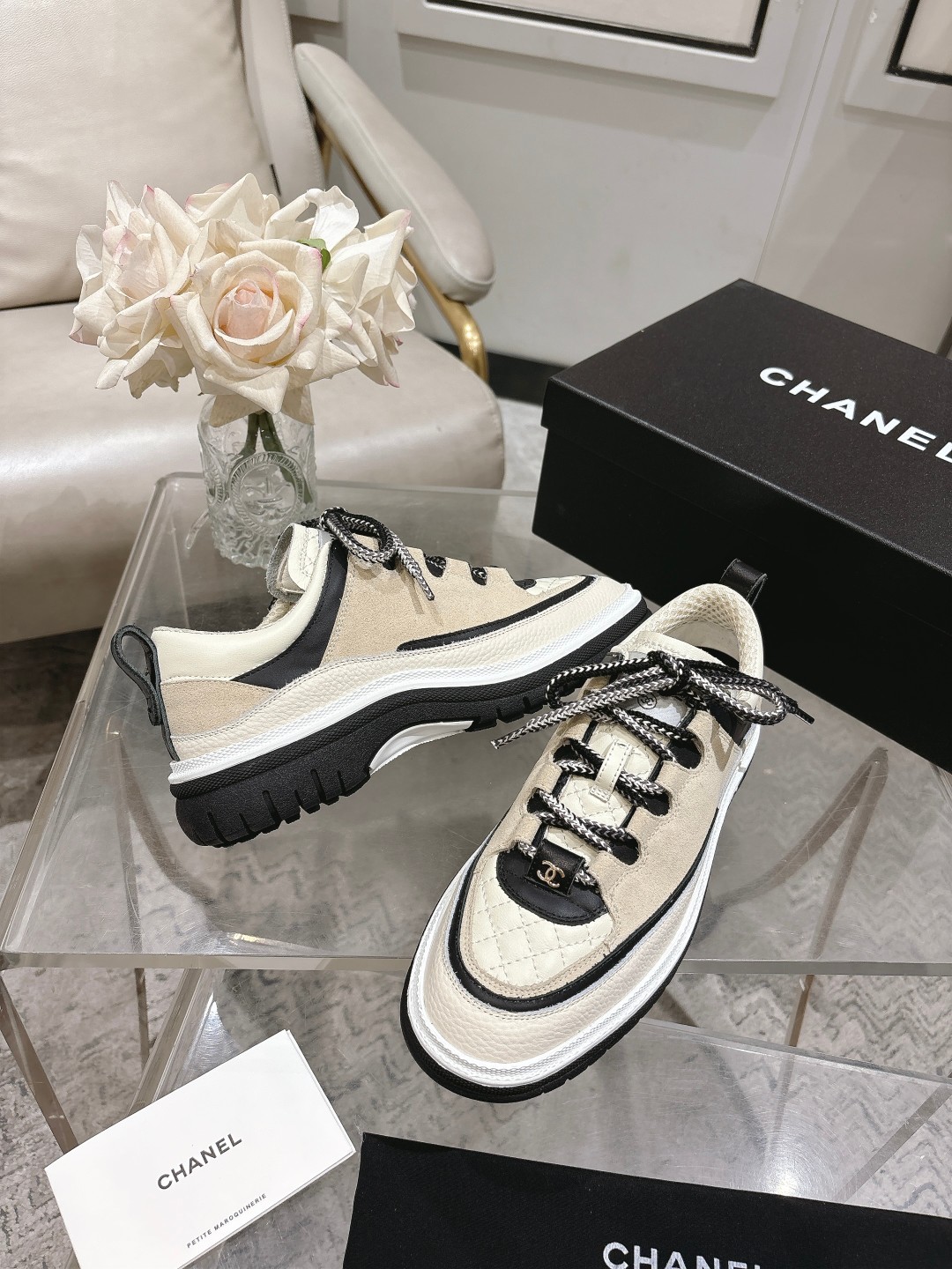 Women's high heels